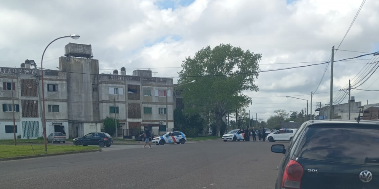 Violento asalto en Azopardo y San Lorenzo: un trabajador herido