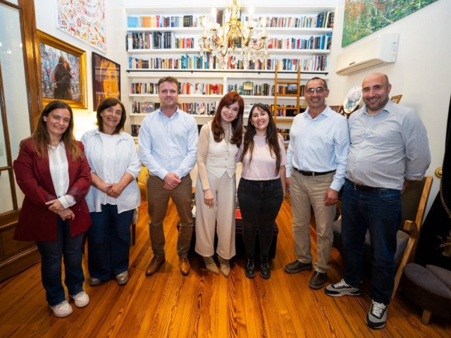 La Sptima Seccin junto a Cristina Kirchner en San Jos 1111
