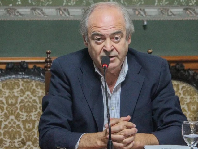Tapalqu: Intendente decretar la emergencia econmica y financiera