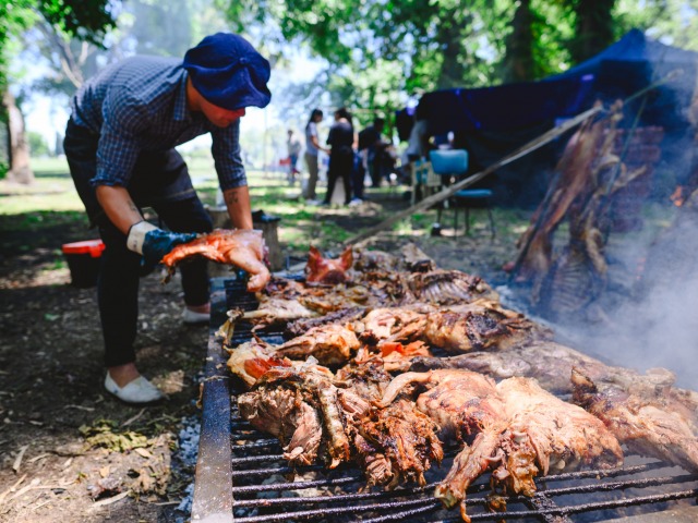 Olavarra palpita la 40 edicin de la Fiesta Un Aplauso al Asador