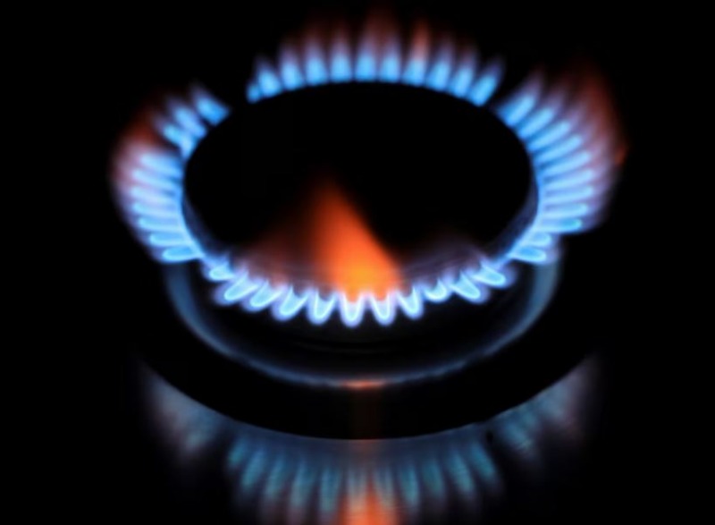 Actualizan los cuadros tarifarios para la luz y el gas