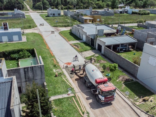 Obras de pavimentacin en Loma Negra y barrio Pickelado