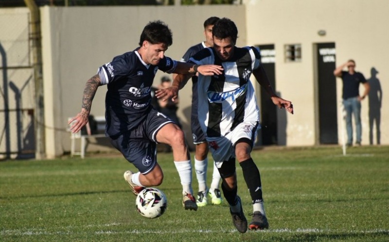 Racing reaccion y gole a Sportivo en 25 de Mayo