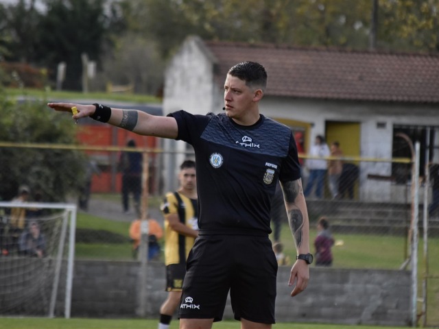 Lautaro Bessia dirigir el duelo entre Embajadores y Loma Negra