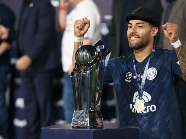 Este ttulo significa sacrificio y mucha felicidad