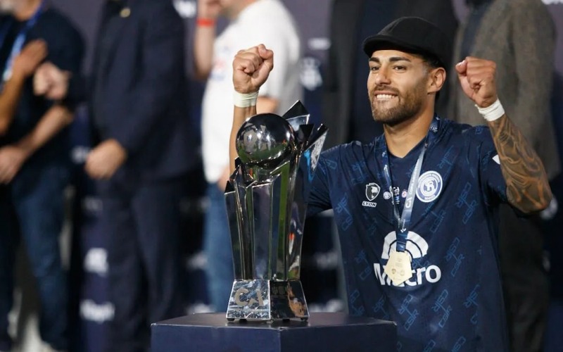 Este ttulo significa sacrificio y mucha felicidad