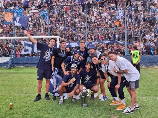 La fiesta inolvidable de Mauricio y Juani en la locura de los leprosos