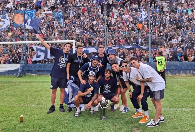 La fiesta inolvidable de Mauricio y Juani en la locura de los leprosos