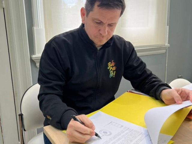 Un intendente bonaerense nombr a una funcionaria creada con IA