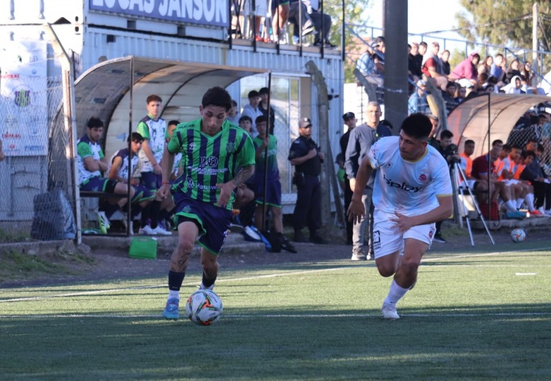 Embajadores gan en Bolvar y dio un gran paso en el Regional