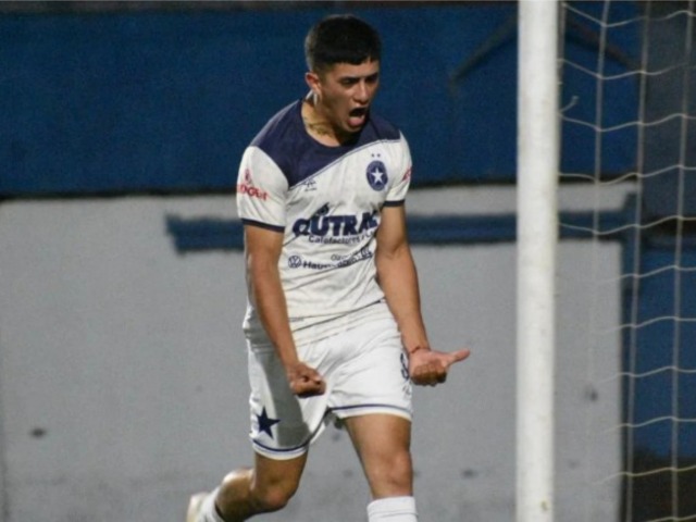 Racing se sum a la moda del 7 y se meti en cuartos de final