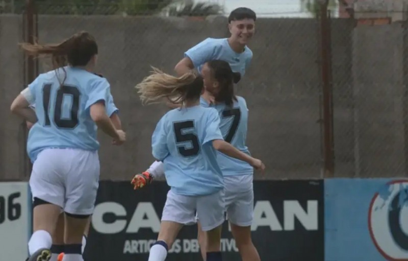 Difcil debut para las chicas de Olavarra en Baha Blanca