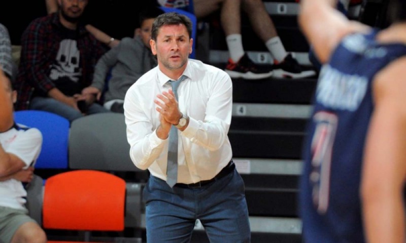 El ex Estudiantes J.L. Pisani es el nuevo DT de Atenas de Crdoba