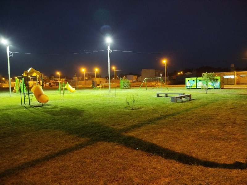 Contina la colocacin de Luminarias LED