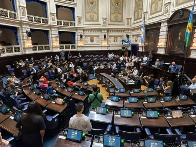 Endeudamiento: La Legislatura llam a extraordinarias