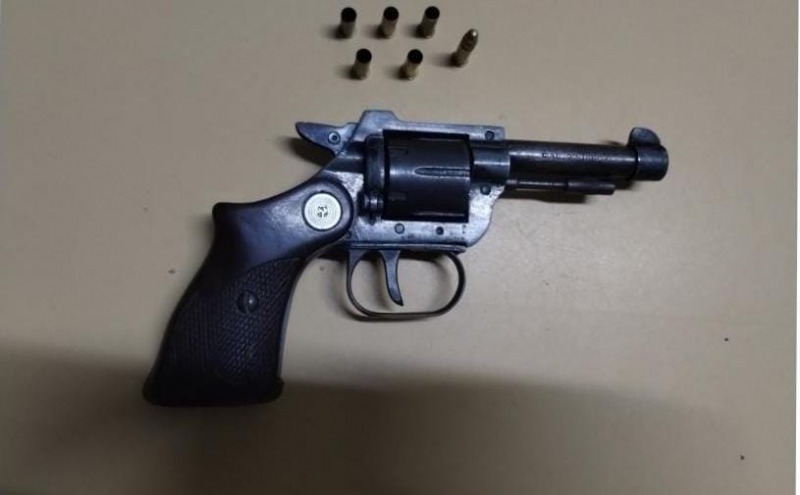 Dos menores aprehendidos con un arma tras un episodio de violencia