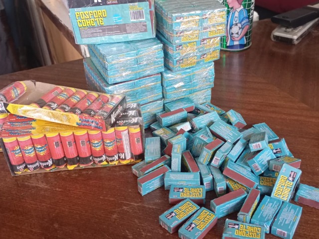 Vend�a pirotecnia en la vereda de la casa: fue infraccionado