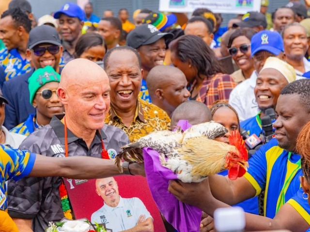 Miles de personas recibieron a la selecci�n de Miguel Gamondi