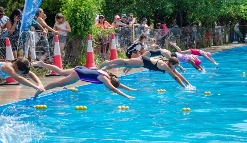 Exitoso primer Encuentro Municipal de Nataci�n del a�o