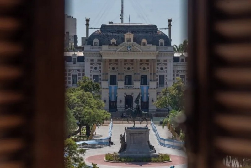 La Provincia recibir� este martes a estatales, docentes y judiciales