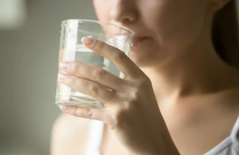 Deshidrataci�n silenciosa en verano: se�ales tempranas