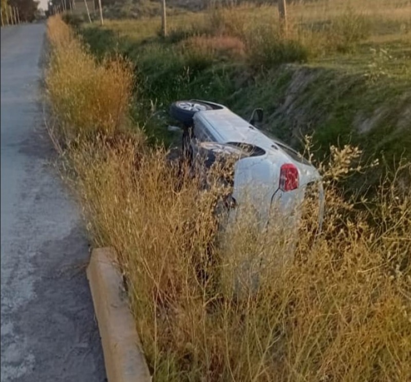 Espectacular accidente en la prolongaci�n sur de Rivadavia