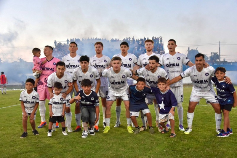 Racing va por el primer paso en Villa Gesell