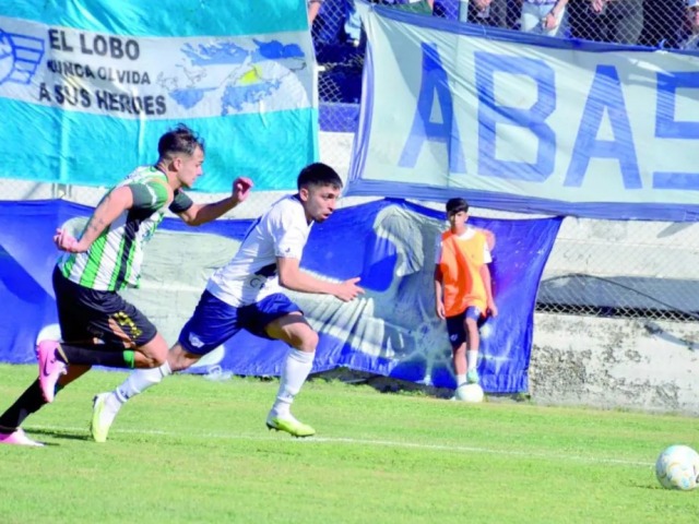 Buena ventaja de Newbery de Comodoro en el partido de ida