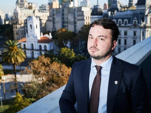 Un diputado provincial libertario sugiri� la anexi�n de Uruguay
