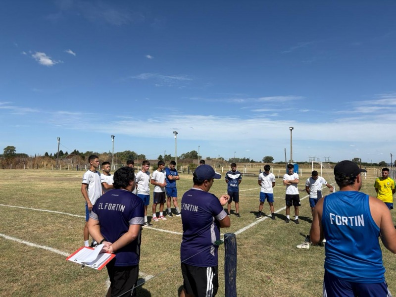 El Fort�n e Hinojo pusieron primera y comenzaron la pretemporada