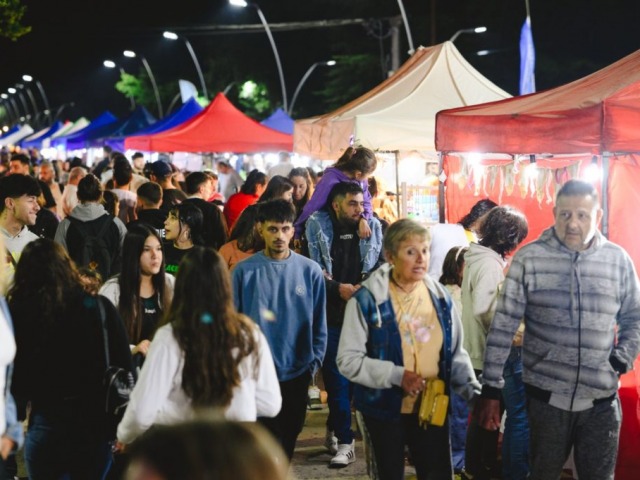 Atardecer de Feria: se registraron  ventas que superaron las expectativas