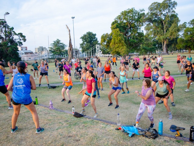 �Olavarr�a en Verano�: gran asistencia a gimnasia en parques