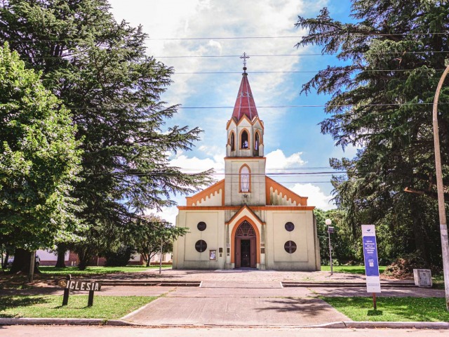 Caf� literario organizado por las colonias de alemanes del Volga