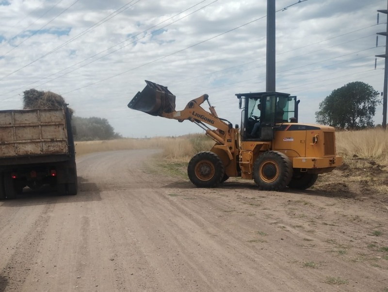 Realizaron mantenimiento de caminos en localidades