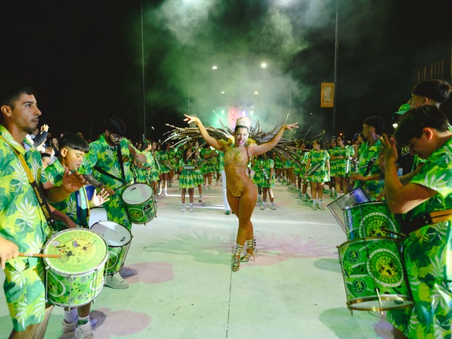 Exitosa segunda noche de Carnavales Oficiales
