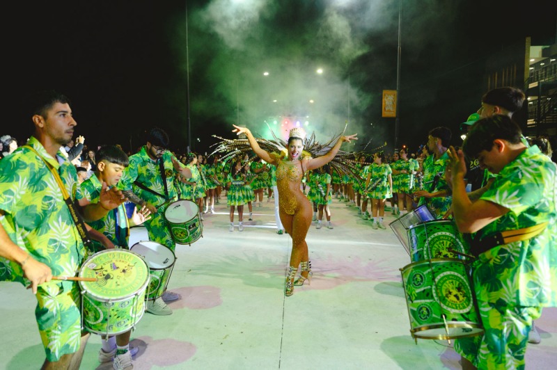 Exitosa segunda noche de Carnavales Oficiales