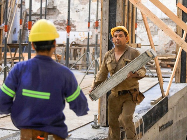 Golpe directo a Olavarr�a: fuerte baja en insumos a la construcci�n