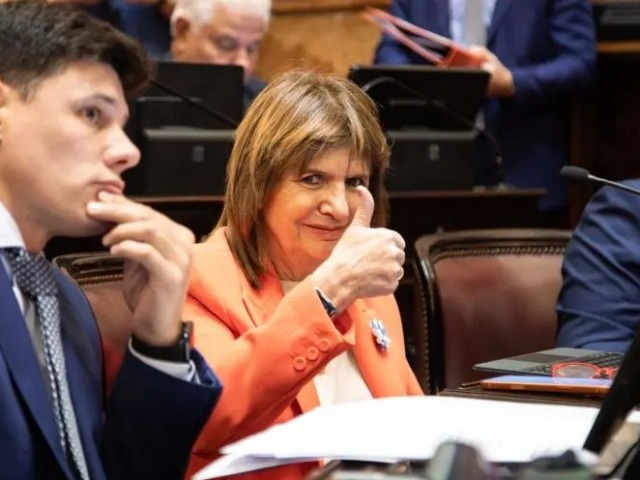 La reforma laboral tiene la media sanci�n del Senado