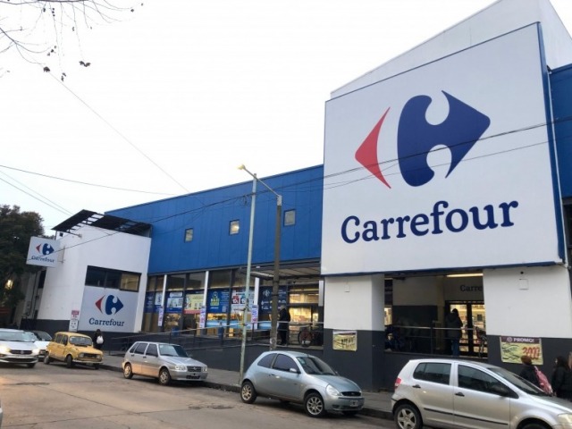 Carrefour anunci� que puso en pausa la venta de su filial