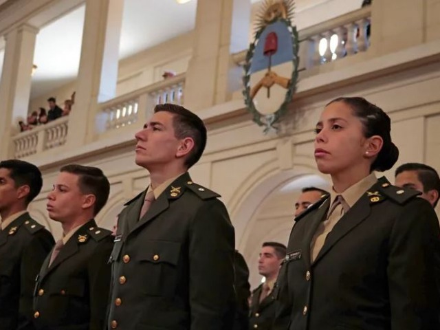 Un azule�o en una Direcci�n clave del �rea jur�dica militar