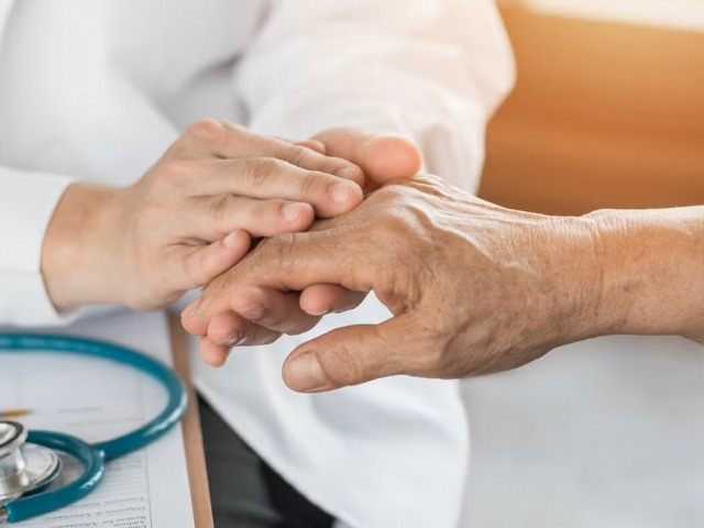 Miles de monotributistas podr�an quedarse sin cobertura