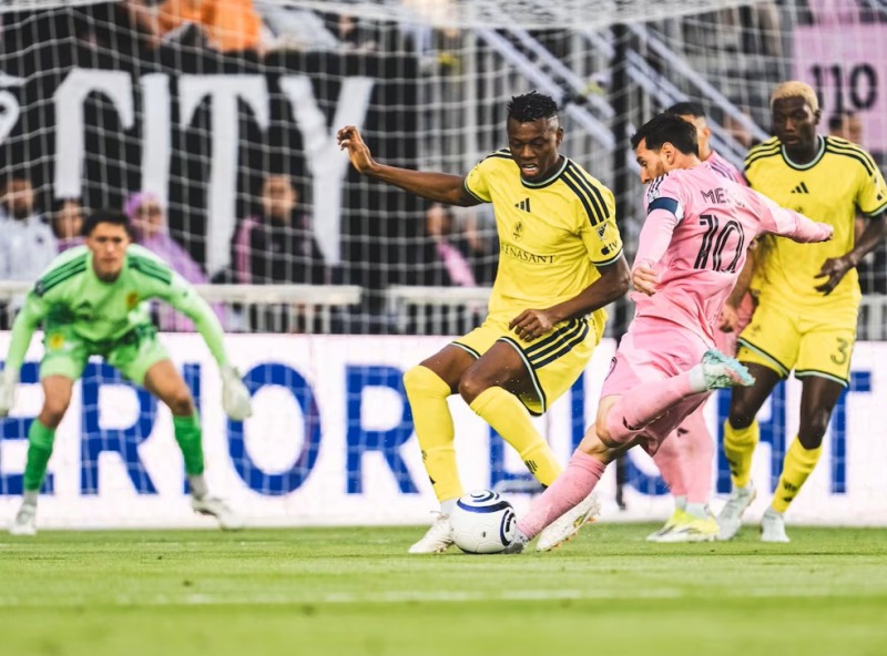 Lo que no pudo el Inter de Messi lo hizo el Sunders de Pedro