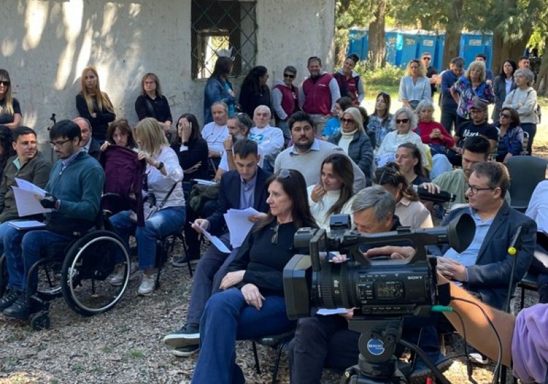 El discurso de Lascano produjo un tenso momento en Monte Peloni