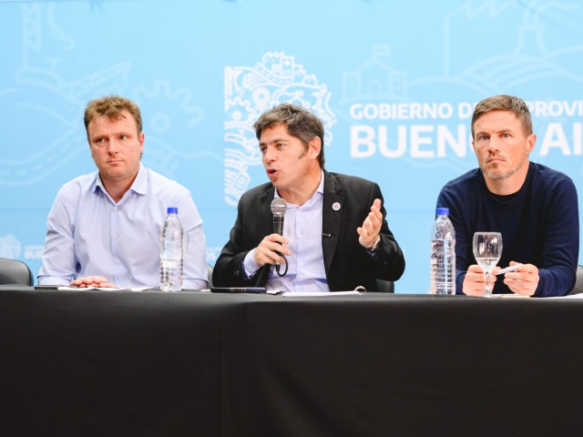 Axel Kicillof se reunir� con los intendentes este jueves