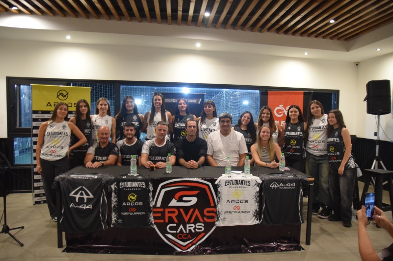 Hist�rico: Estudiantes present� su equipo de b�squet femenino