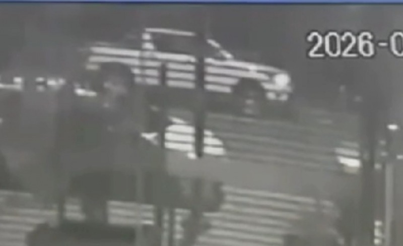 Viaj� a La Plata para visitar a su novia y le robaron la camioneta