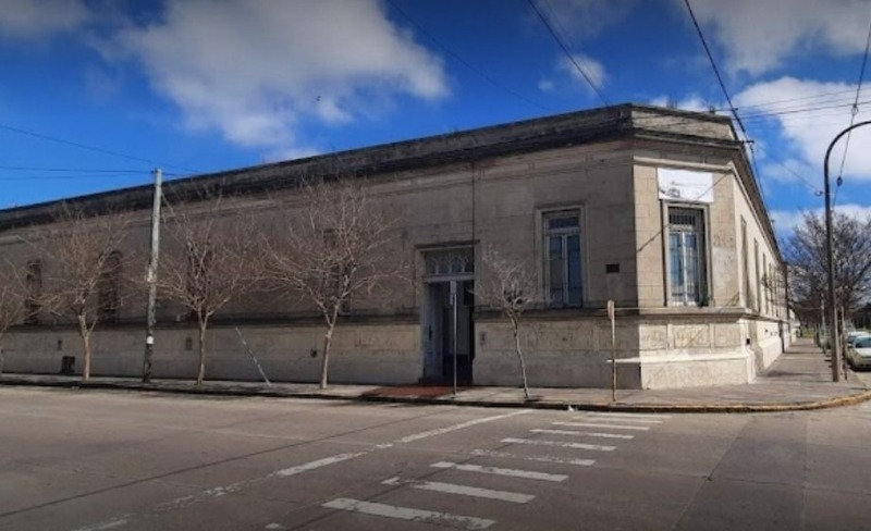Inscripciones amenazantes en el colegio del Rosario
