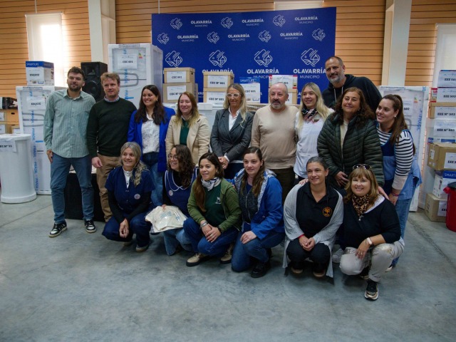 Se entregaron equipamientos a 92 instituciones educativas