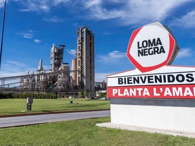 Loma Negra: alza en las acciones y parada de un horno por 6 meses