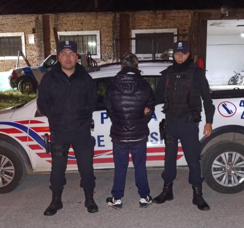 Una persecuci�n termin� con dos menores demorados